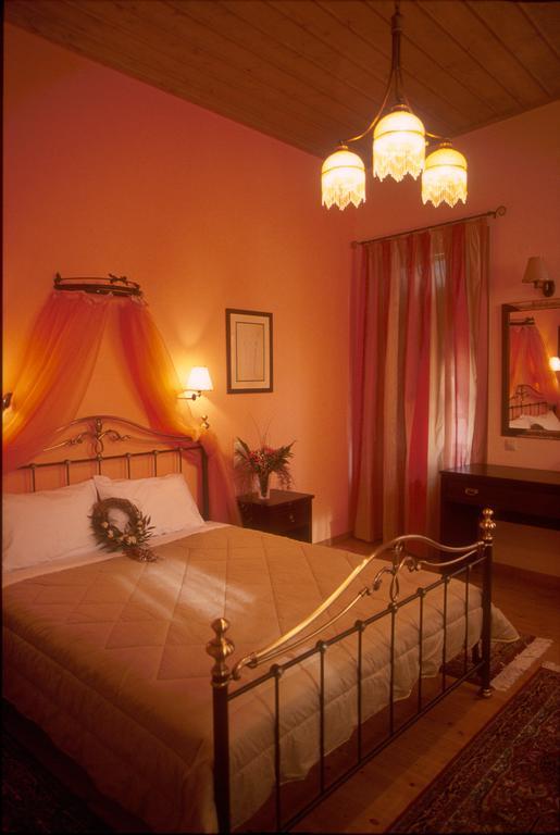 Allotino Pension Nafplio Ngoại thất bức ảnh